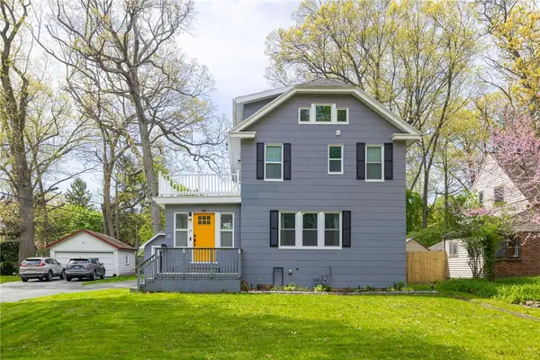 29 W Boulevard Parkway, Rochester, NY 14612