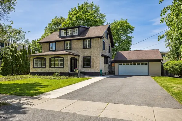 21 Rand Place, Pittsford, NY 14534