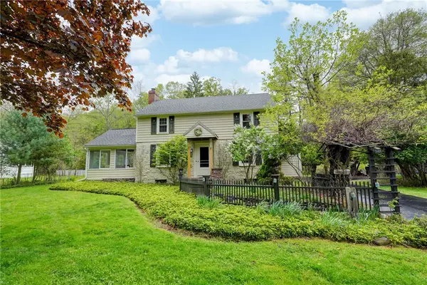 95 Brook Road, Pittsford, NY 14534