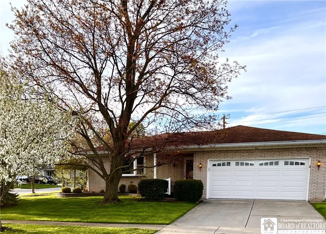 4 Oakwood Drive, Cheektowaga, NY 14227 - #1