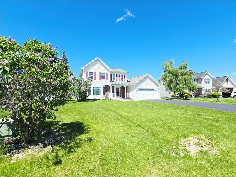 40 Oak Mills Crossing, West Henrietta, NY 14586 - #2