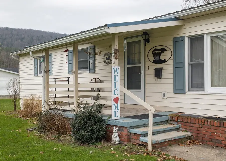 305 Oak Avenue, Elkland, PA 16920 - #3