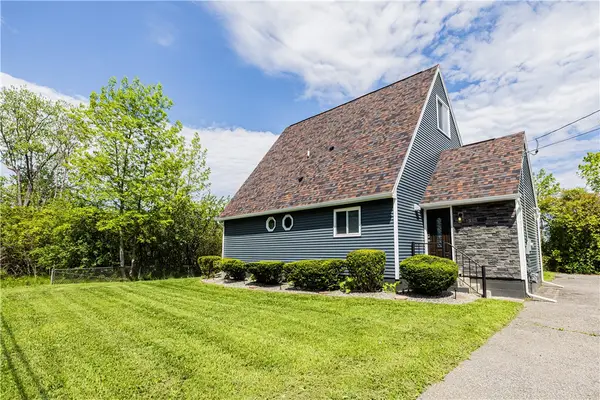 1385 Island Cottage Road, Rochester, NY 14612