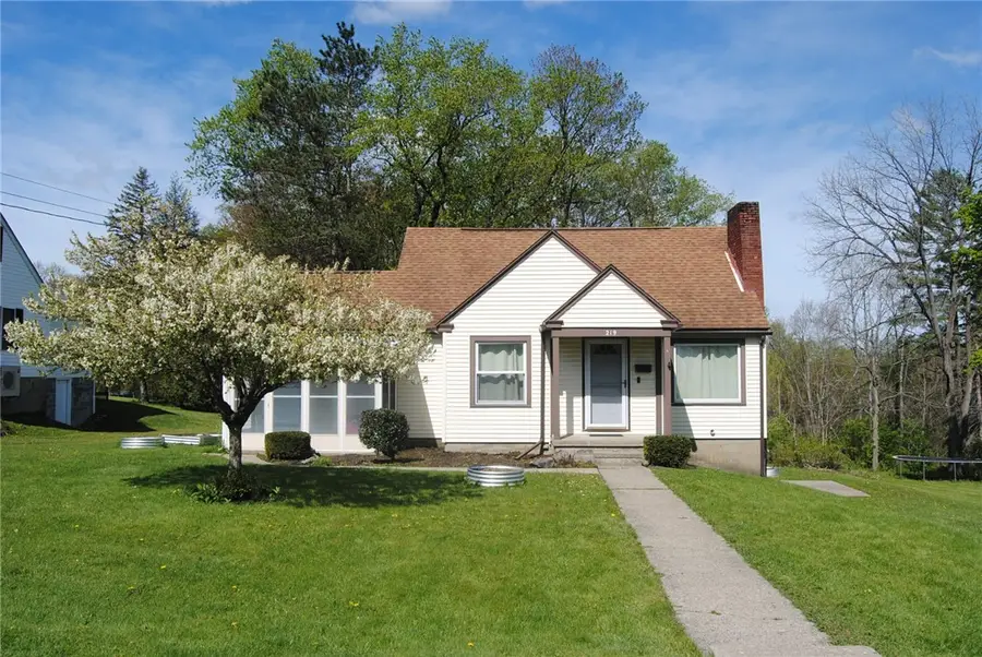 219 N Elk Avenue, Kane, PA 16735 - #2