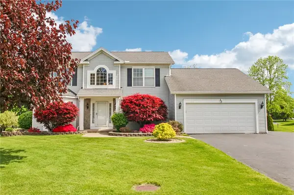 82 Quarterdeck Place, Rochester, NY 14612