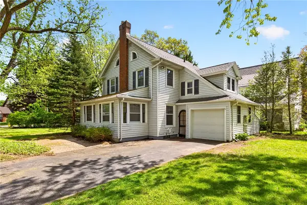 3497 Saint Paul Boulevard, Rochester, NY 14617