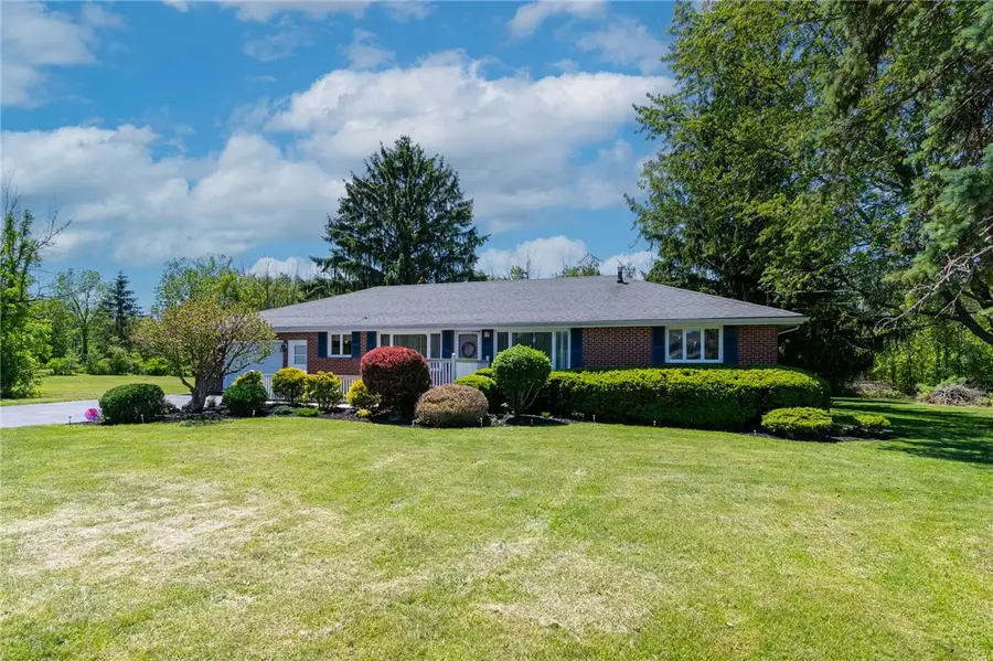 6075 Arbor Road, Ontario, NY 14519 - #3
