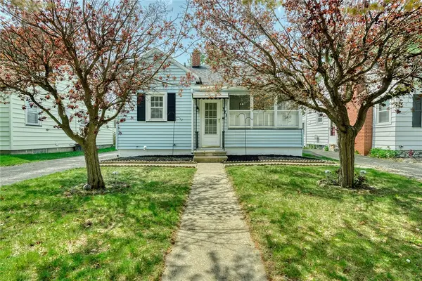321 Oakwood Road, Rochester, NY 14616