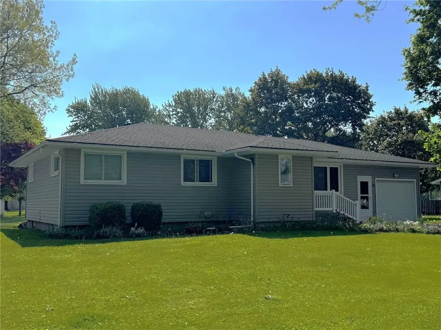 4 Capri Drive, Rochester, NY 14624 - #3