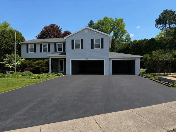 104 Carmas Drive, Greece, NY 14626