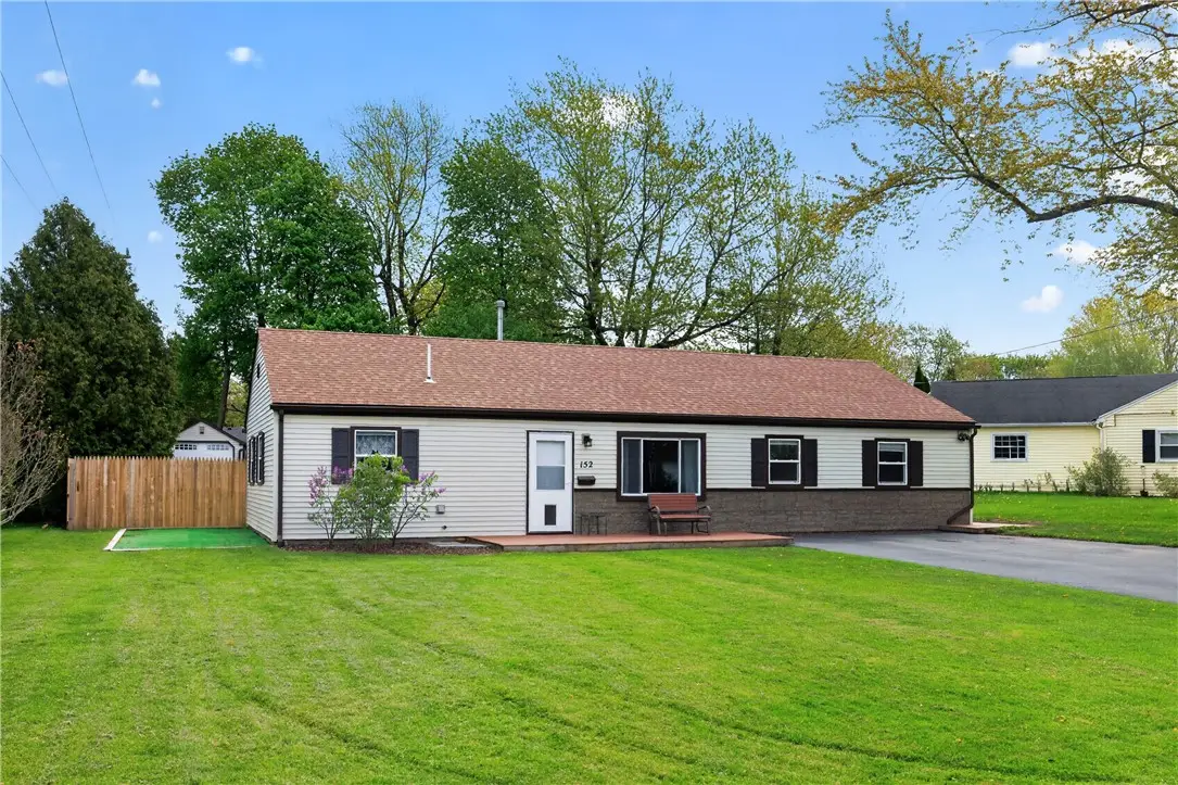 152 Iroquois Street, Webster, NY 14580 - #1