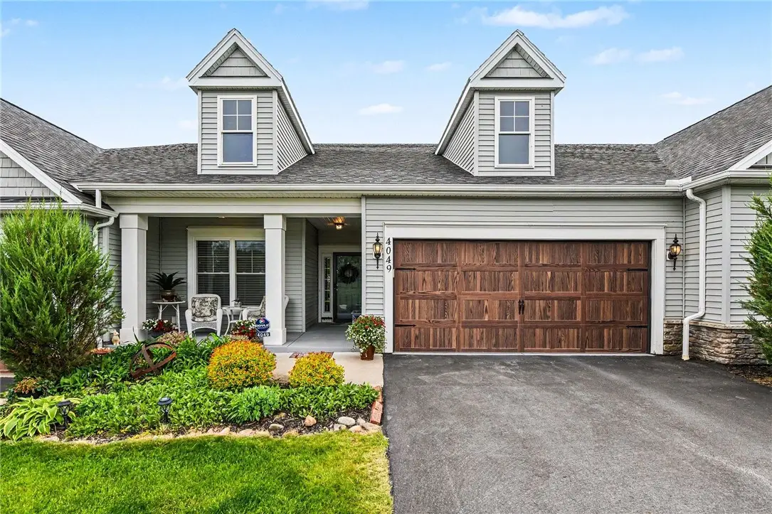 4049 St James Parkway, Canandaigua, NY 14424 - #1