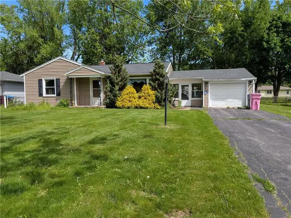 28 Ranch Village Lane, Rochester, NY 14624
