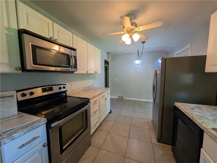 28 Ranch Village Lane, Rochester, NY 14624 - #2