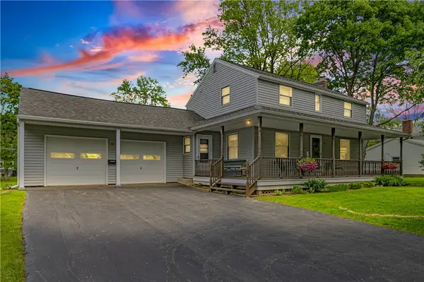 16 Hawley Drive, Webster, NY 14580