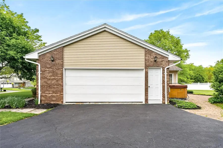 29 Briggsboro Lane, Perinton, NY 14450 - #3