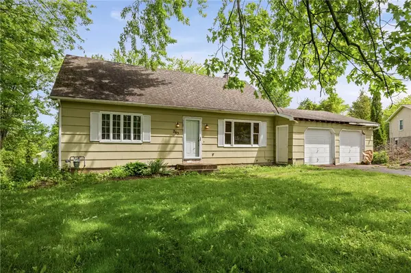 263 Country Circle, Macedon, NY 14502