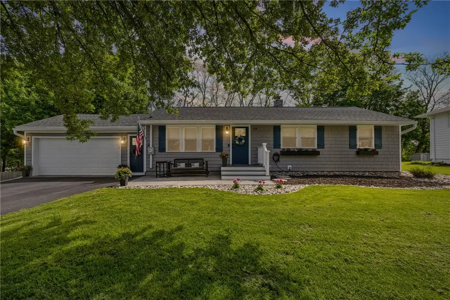 19 Dryer Avenue, Victor, NY 14564 - #2