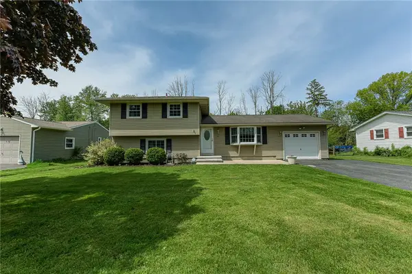 95 Ridgelea Court, Rochester, NY 14615