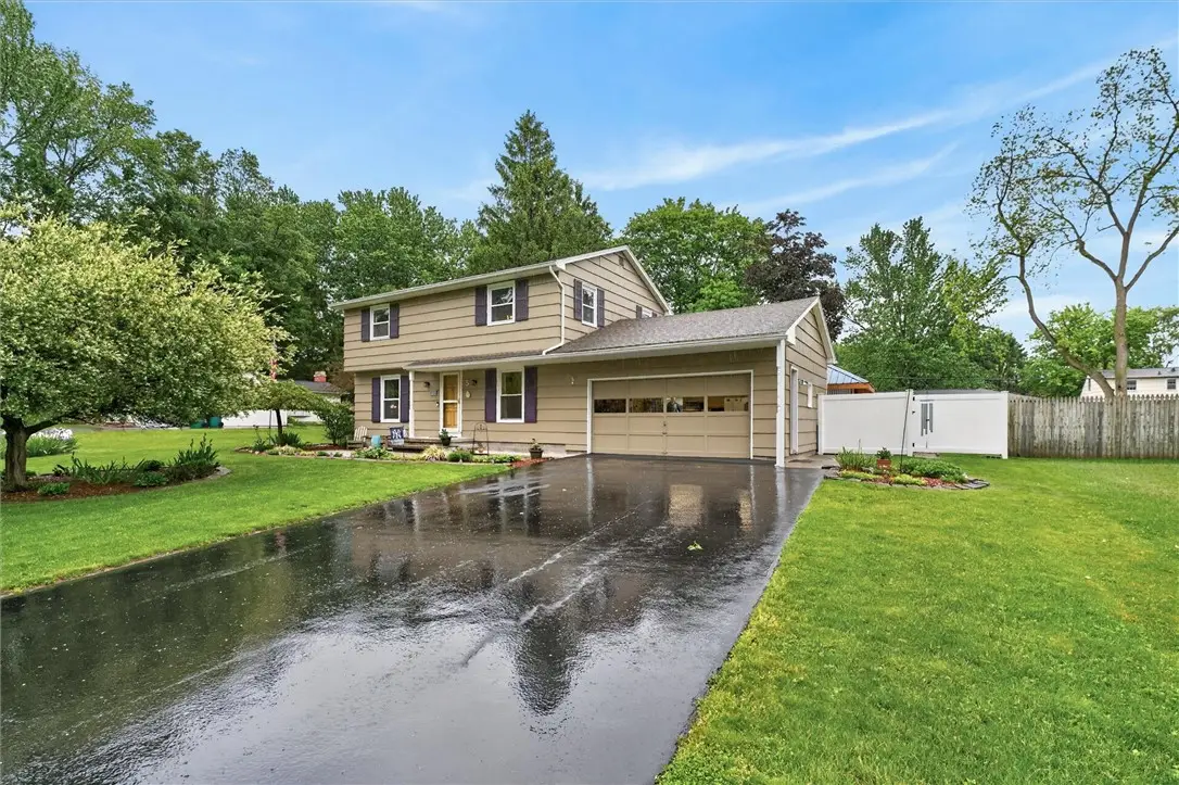 5 Sandy Hill Drive, Fairport, NY 14450 - #1