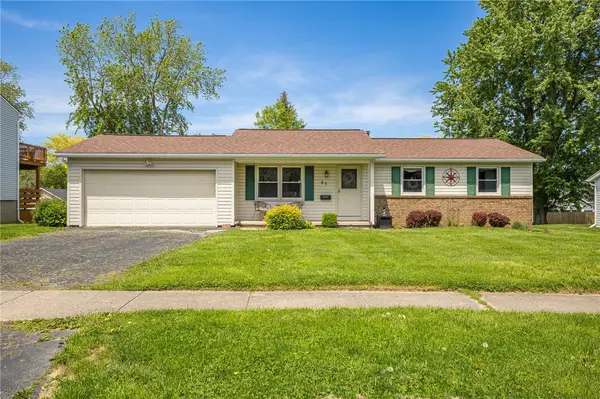 96 Grandview Lane, Rochester, NY 14612