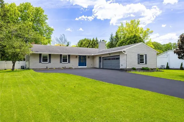 81 Deerfield Drive, Canandaigua, NY 14424
