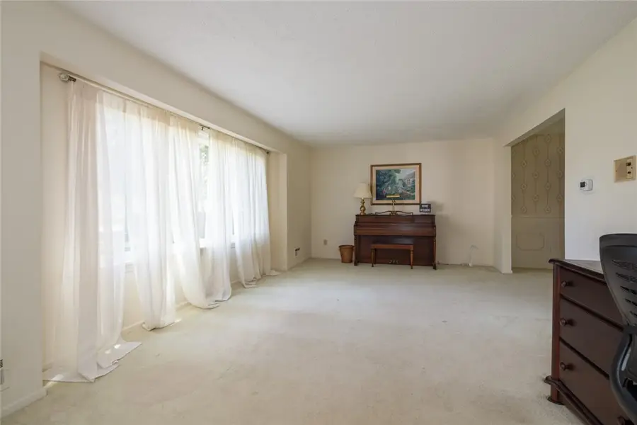 227 Belvista Drive, Rochester, NY 14625 - #3