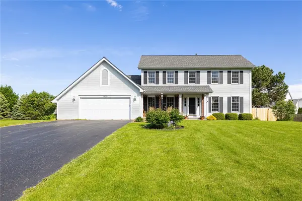 1479 Chigwell Lane N, Webster, NY 14580