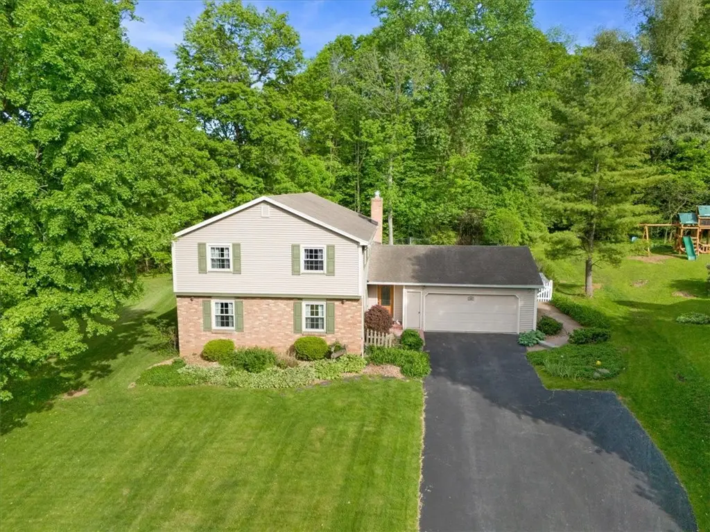14 Burncoat, Pittsford, NY 14534 - #1
