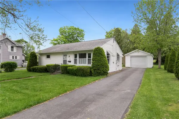 16 Myrtle Avenue, Penn Yan, NY 14527