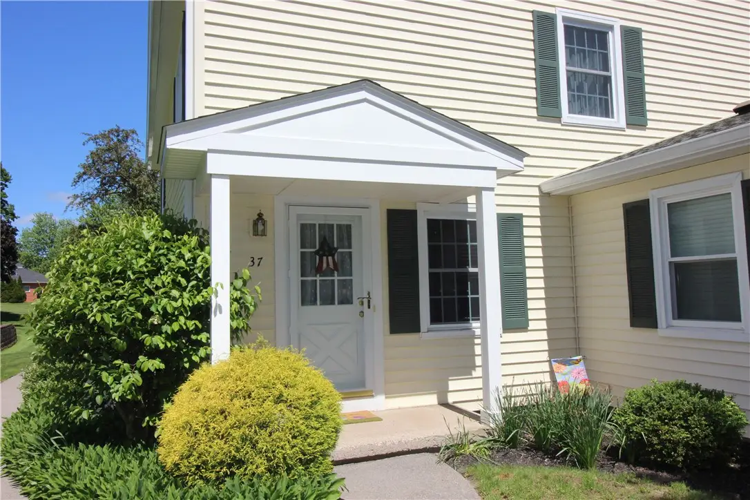 37 Heron Way S, Fairport, NY 14450 - #1