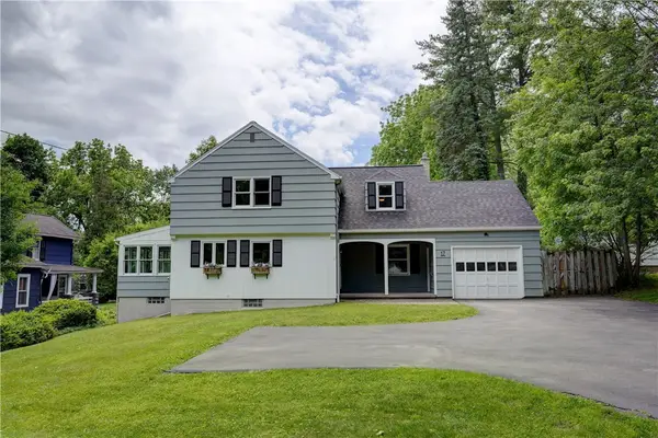 17 W Jefferson Road, Pittsford, NY 14534