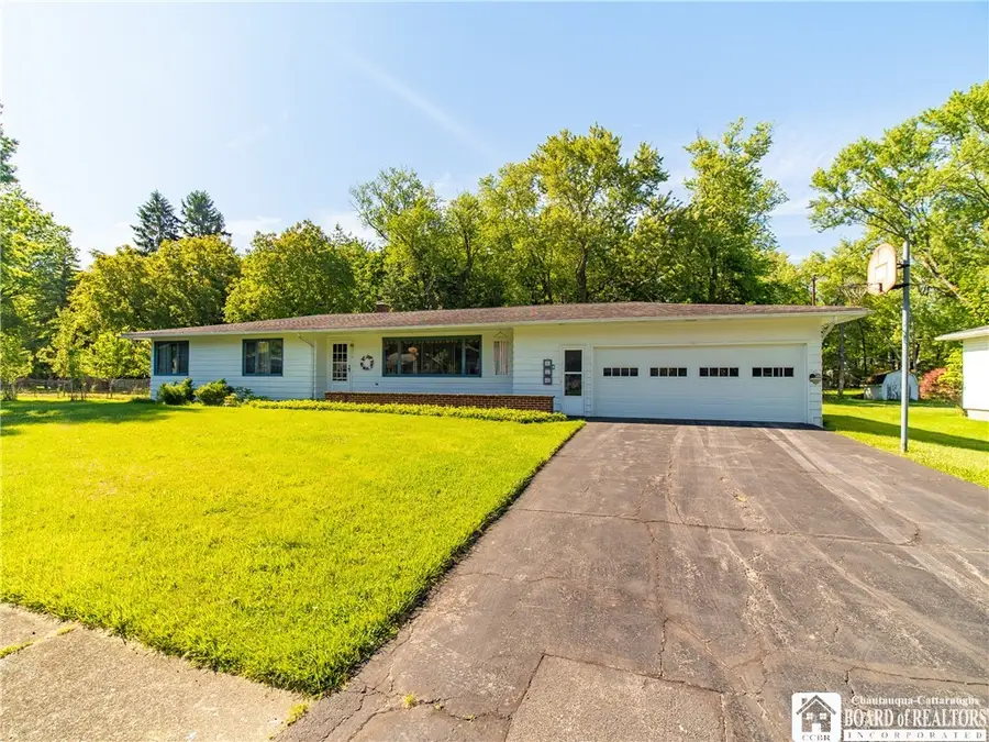 9 Carol Avenue, Fredonia, NY 14063 - #2