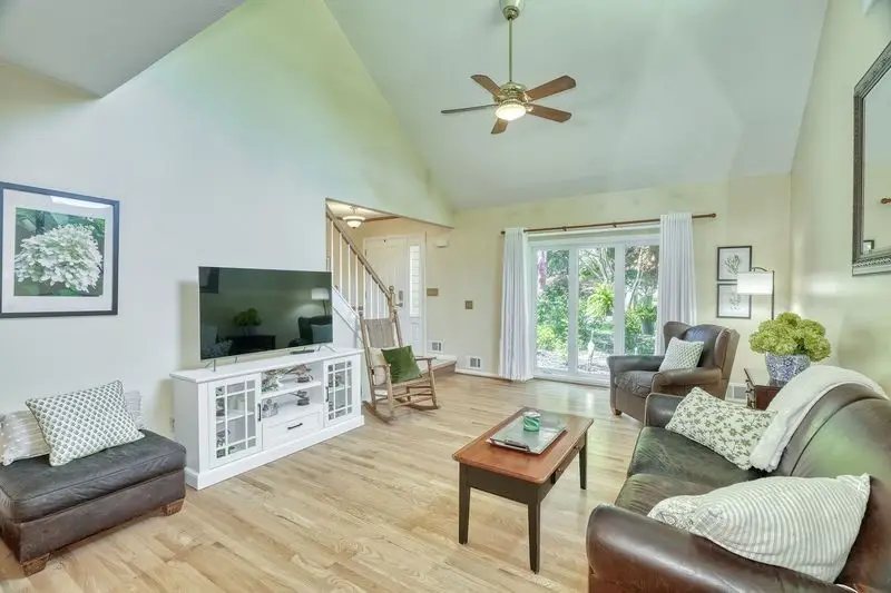 399 Thrushwood Lane, Webster, NY 14580 - #3