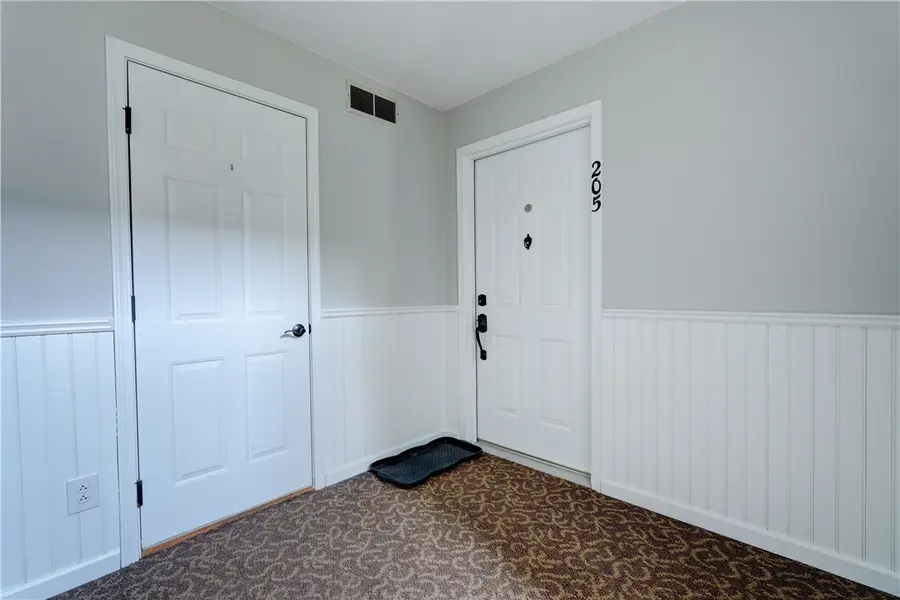 63 Maplewood Ave #205, Honeoye Falls, NY 14472 - #3