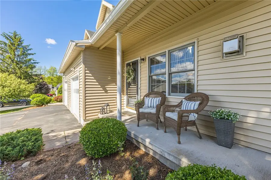 1320 Courtney Dr, Victor, NY 14564 - #3