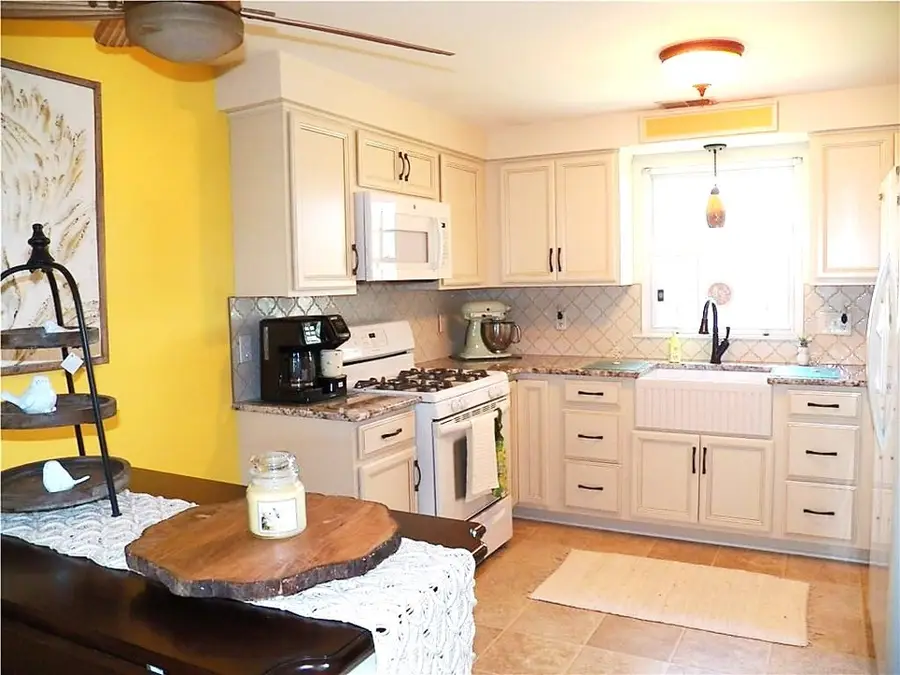 1 D Salmon Run, Hilton, NY 14468 - #3
