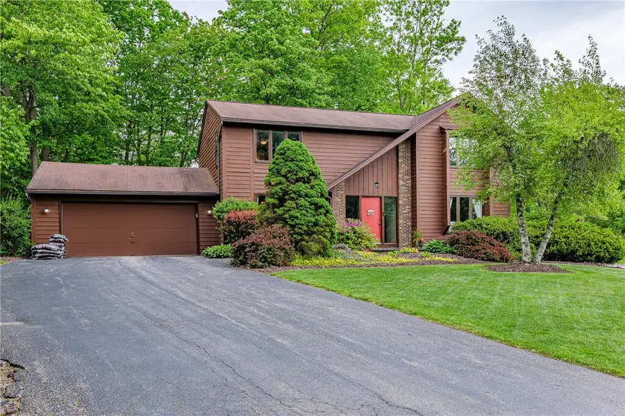8 Great Garland, Fairport, NY 14450 - #2