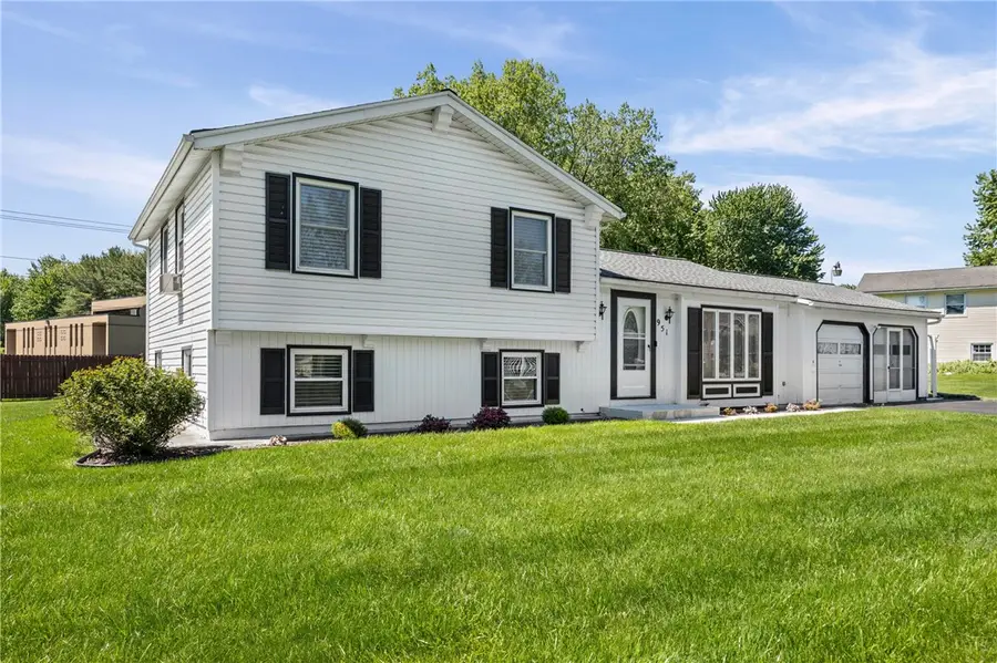 951 Copperkettle Road, Webster, NY 14580 - #2