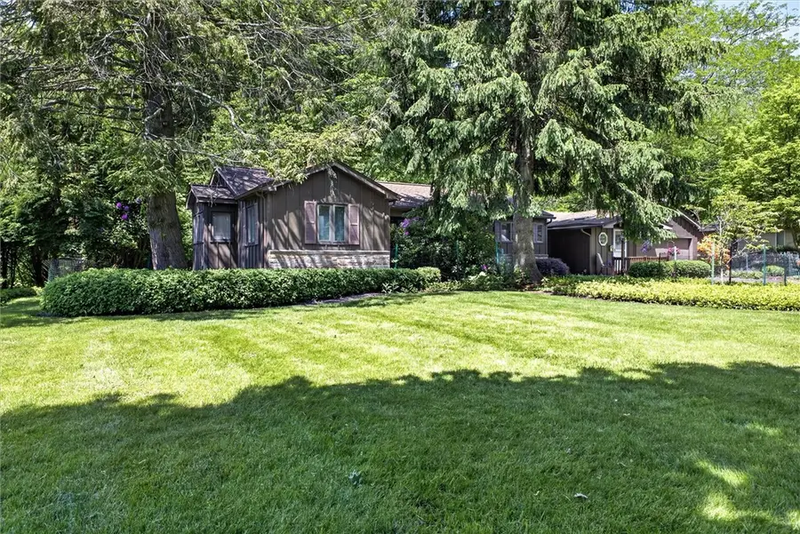 195 Cornwall Lane, Irondequoit, NY 14617 - #3