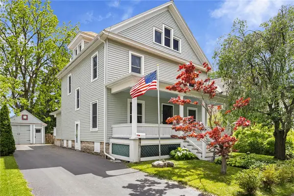 93 Park Avenue, Canandaigua, NY 14424