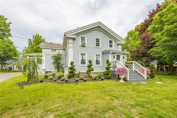 4299 Lake Road, Williamson, NY 14589