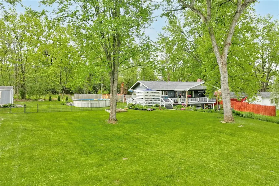 4573 Driftwood Lane, Canandaigua, NY 14424 - #2