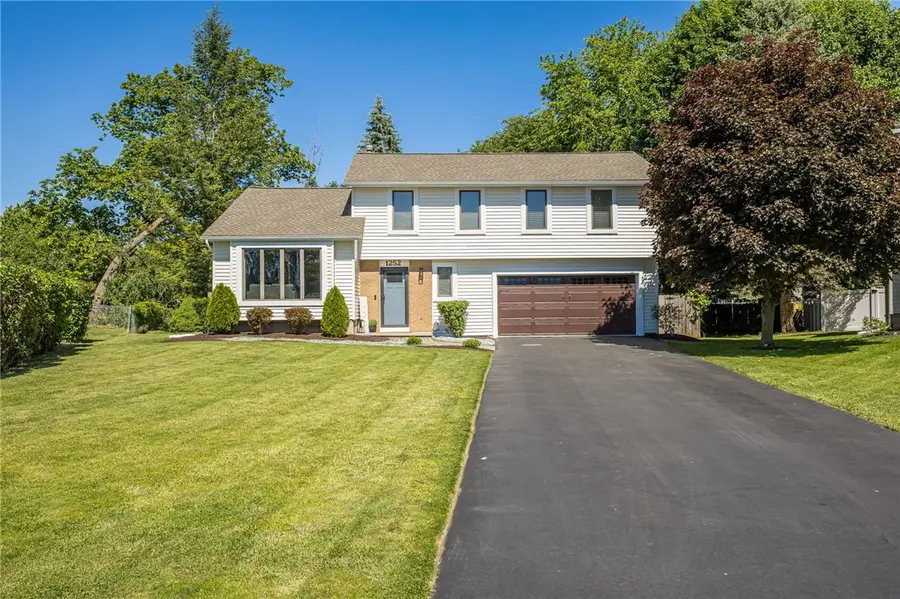 1252 Pine Hill Lane, Farmington, NY 14425 - #2