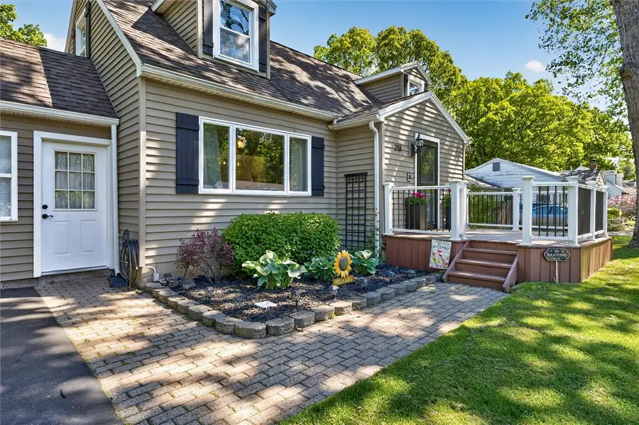 218 Oakwood Ln, Webster, NY 14580 - #3