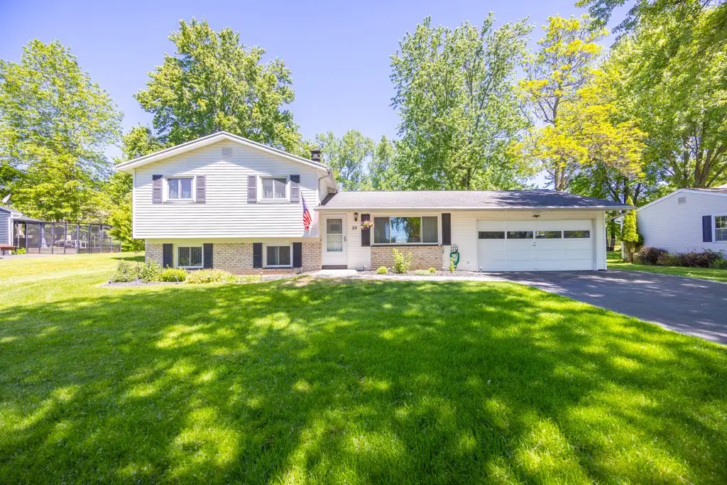 22 Putting Green Lane, Penfield, NY 14526 - #1