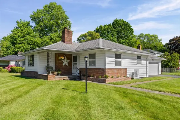 400 Noridge Dr, Rochester, NY 14622