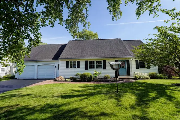 65 Hawthorne Drive, Spencerport, NY 14559