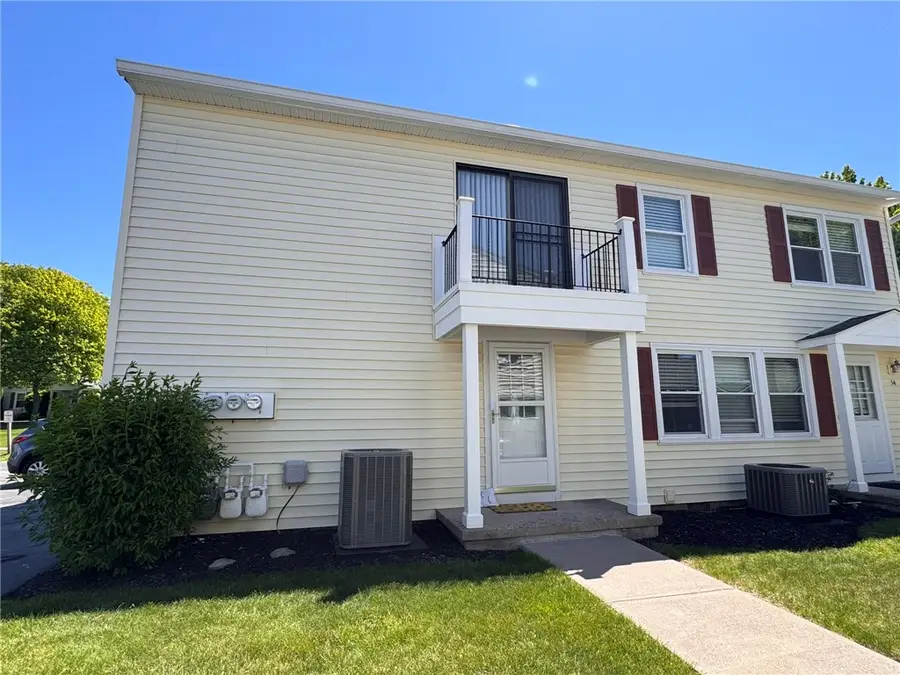 38 Arrowhead Way S, Fairport, NY 14450 - #3