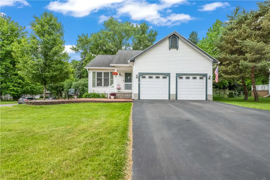 31 Cheshire Lane, Rochester, NY 14624 - #1